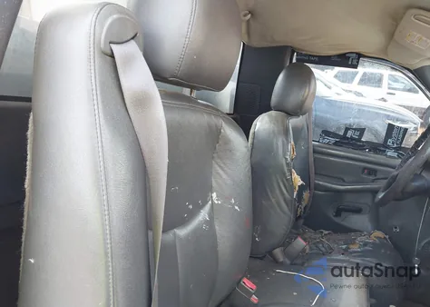 2003 Chevrolet Silverado 2500Hd Lt из США, поврежденный, VIN 1GCHK29113E328250